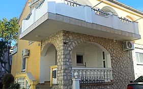 Apartmani Mirjana